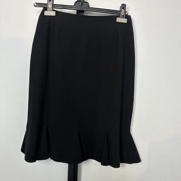 EUC - Liz Claiborne Suit (Skirt And Blazer) US Size 10 - Picture 8 of 10